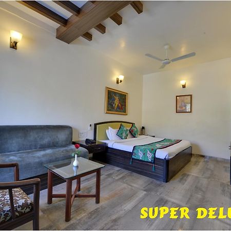 Hotel Karnavati Mount Abu Buitenkant foto