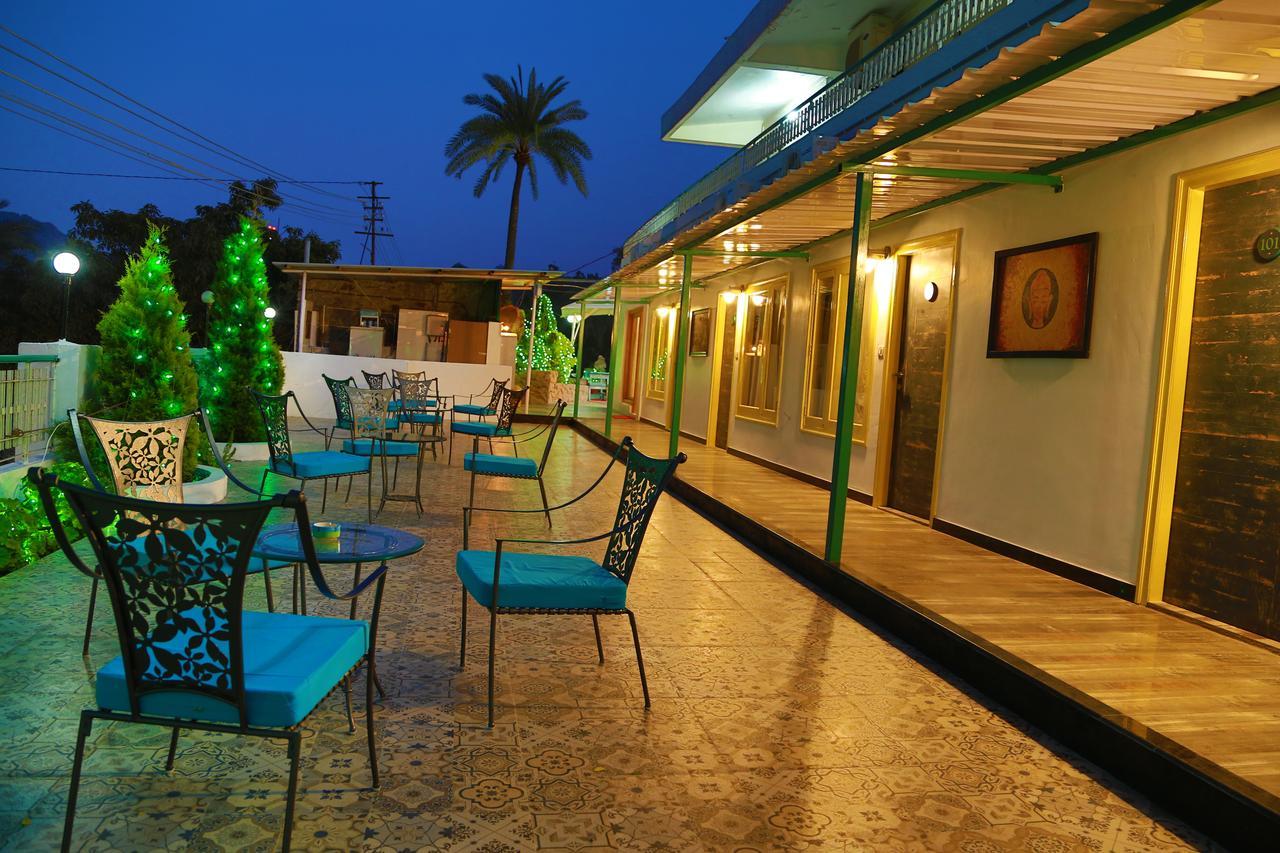 Hotel Karnavati Mount Abu Buitenkant foto