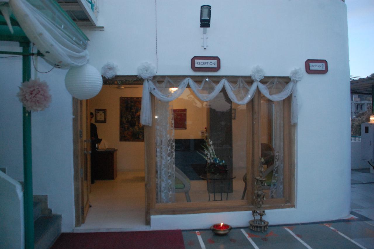 Hotel Karnavati Mount Abu Buitenkant foto