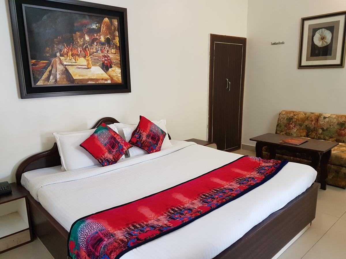 Hotel Karnavati Mount Abu Buitenkant foto
