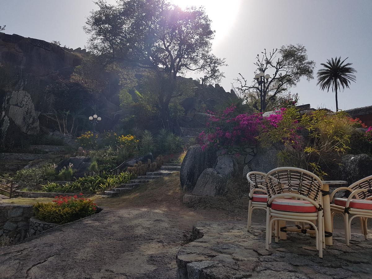 Hotel Karnavati Mount Abu Buitenkant foto