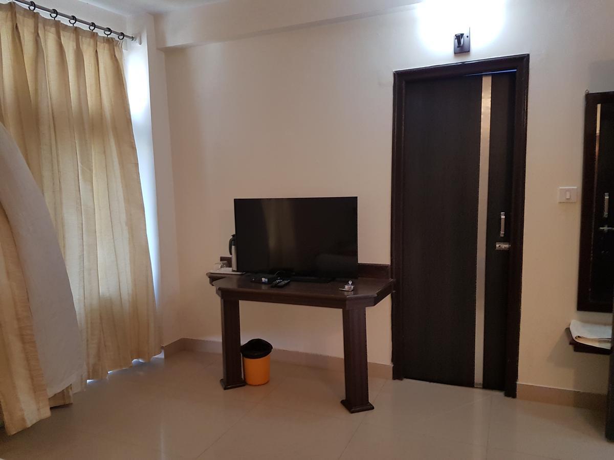 Hotel Karnavati Mount Abu Buitenkant foto