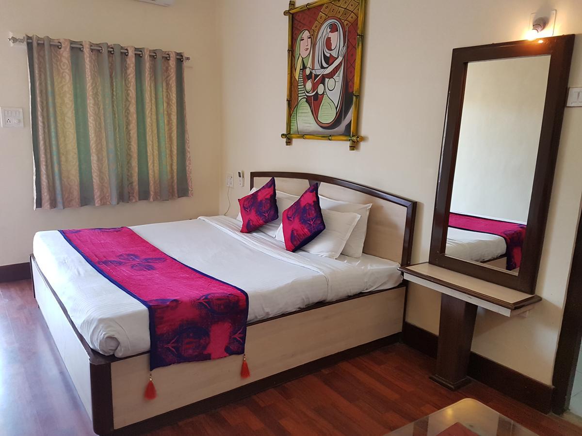 Hotel Karnavati Mount Abu Buitenkant foto