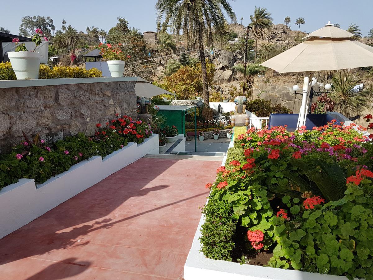 Hotel Karnavati Mount Abu Buitenkant foto