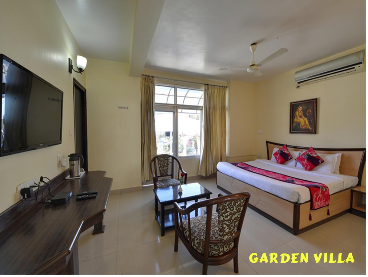 Hotel Karnavati Mount Abu Buitenkant foto